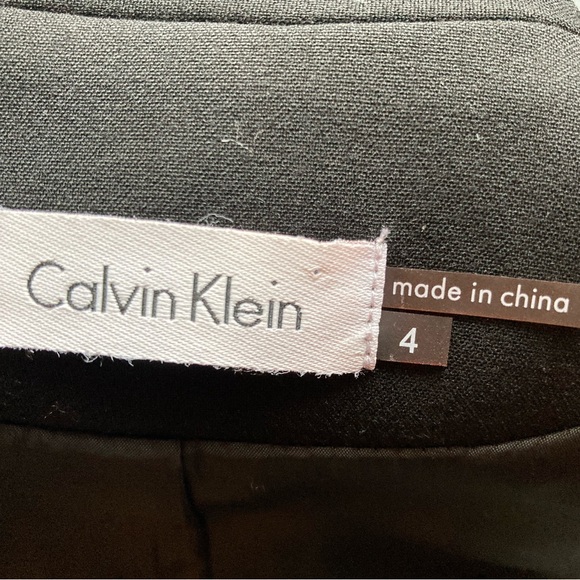 Calvin Klein LBD with mandarin collar and snap closure, size 4 - Picture 11 of 13